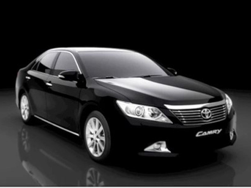 丰田凯美瑞图片2