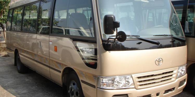 丰田考斯特图片4